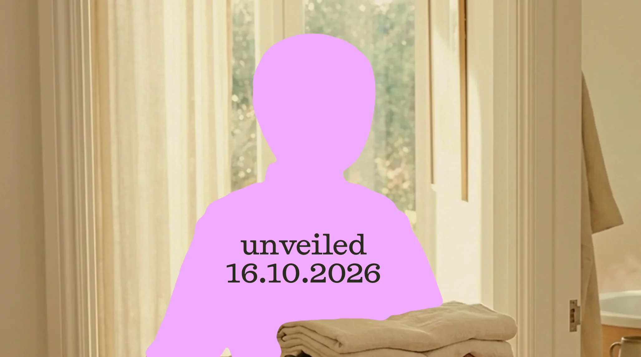 Silhouette von Plim mit gefalteten Handtüchern. Enthüllung am 16.10.2026.